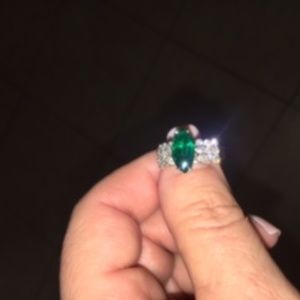 Stunning Emerald and Diamond Ring